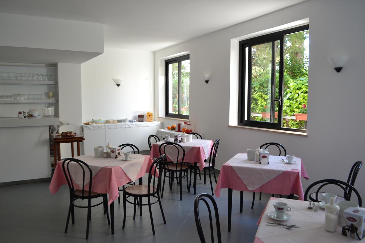 רוזטו דליי אברוצי Albergo Quaglia מראה חיצוני תמונה