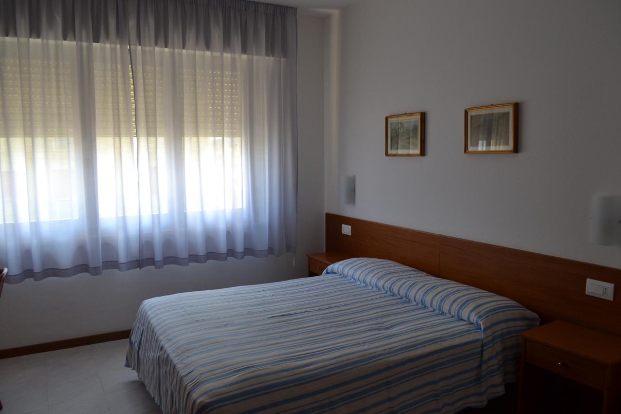 רוזטו דליי אברוצי Albergo Quaglia מראה חיצוני תמונה