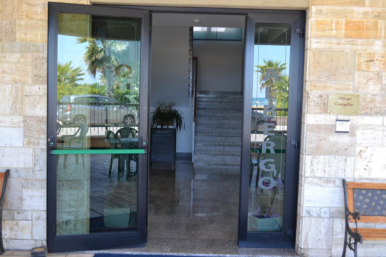רוזטו דליי אברוצי Albergo Quaglia מראה חיצוני תמונה